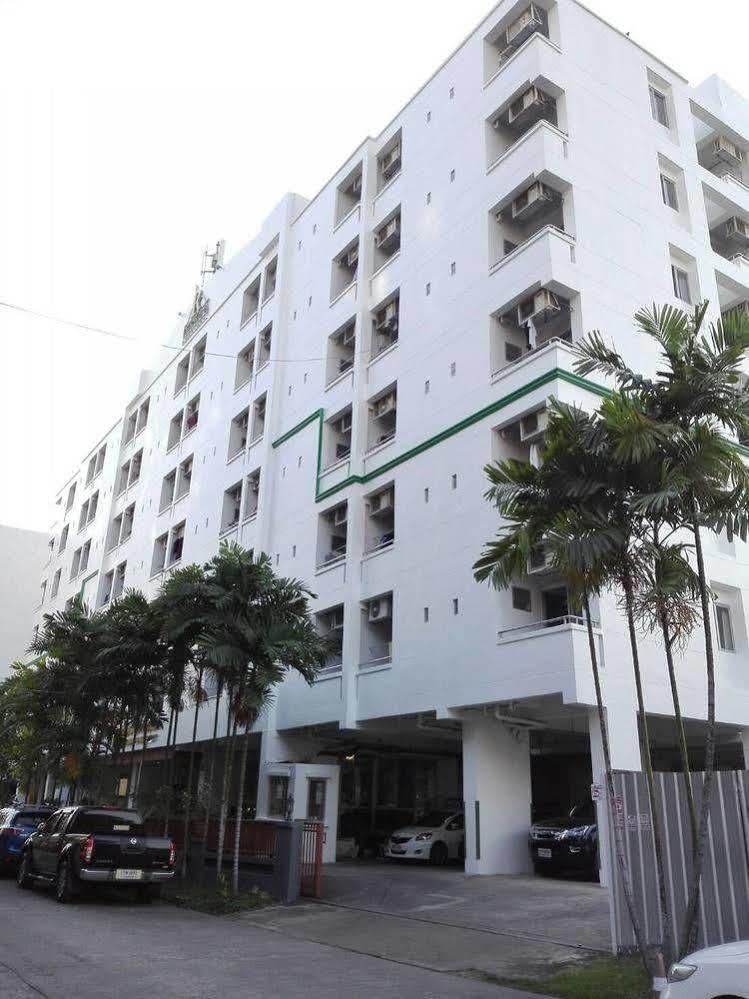 Ritratana Apartment Bangkok Kültér fotó